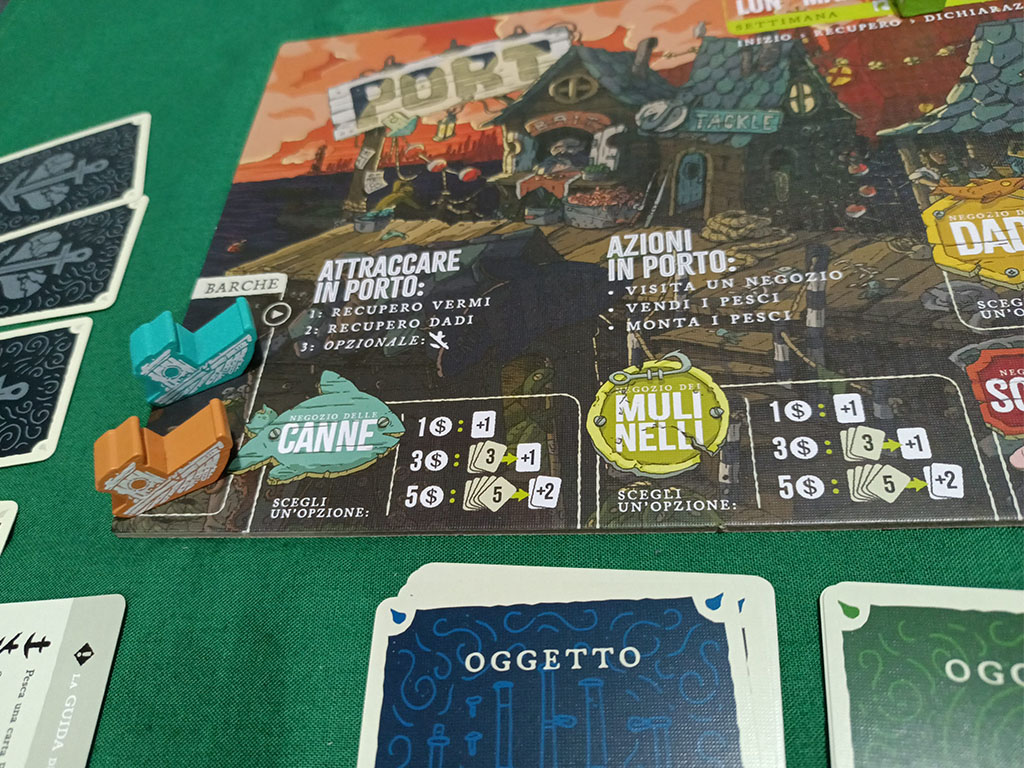 Durante un round al porto non si utilizzano i propri dadi, bensì le monete.